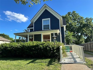 715 E Grand River Ave, Howell, MI 48843