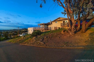 2235 Monaghan Ct, Spring Valley, CA 91977