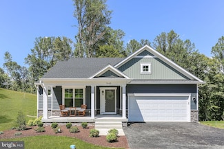 7443 Long Leaf Ln, King George, VA 22485