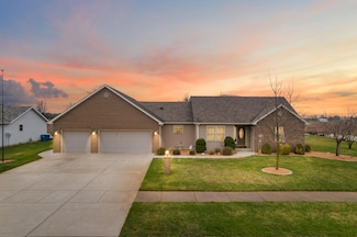 336 Juniper St NW, Demotte, IN 46310