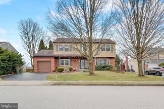 242 Emerson Dr, Lafayette Hill, PA 19444