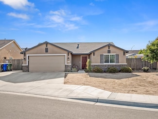 703 Tulip Cir, Dinuba, CA 93618