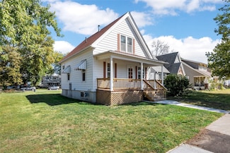 1733 2nd St SW, Cedar Rapids, IA 52404