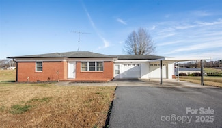 1690 Midway Rd, Stony Point, NC 28678