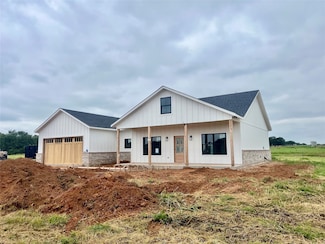 1379 County Road 3355, Paradise, TX 76073
