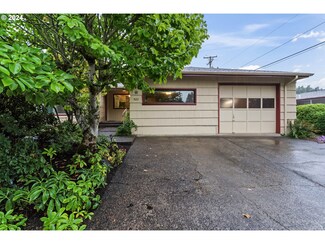 822 W 18th Place, Eugene, OR 97402