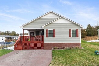 3370 Springview Dr, Christiansburg, VA 24073
