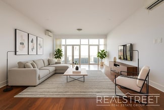 90-02 Queens Blvd Unit 601, Elmhurst, NY 11373