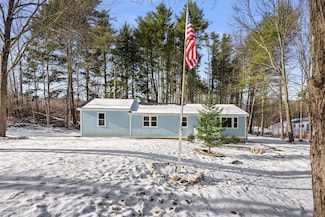 208 Shaker Rd, Belmont, NH 03220