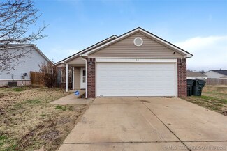 93 W Fairlane Place, Sapulpa, OK 74066