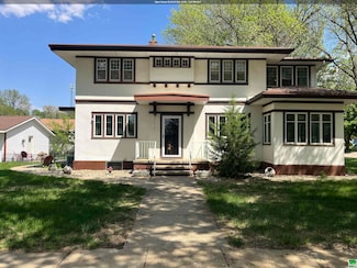 350 S 6th St, Akron, IA 51001