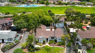 2862 Highland Dr, Carlsbad, CA 92008