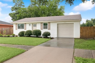 1282 Luling Estates Dr, Luling, LA 70070