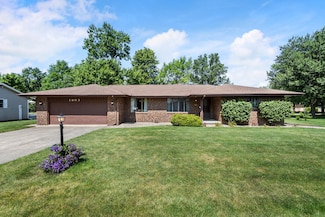 1803 Lyndhurst Dr, Savoy, IL 61874