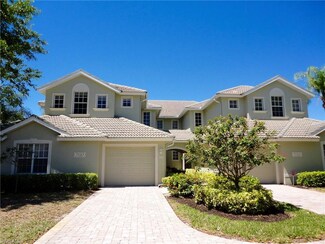 7120 Timberland Cir Unit 201, Naples, FL 34109