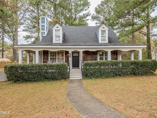 5668 Soft Wind Dr, Fuquay Varina, NC 27526