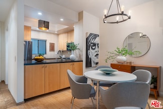 3480 Barham Blvd Unit 218, Los Angeles, CA 90068