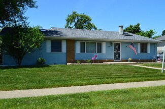 8208 Lockwood Ave, Burbank, IL 60459