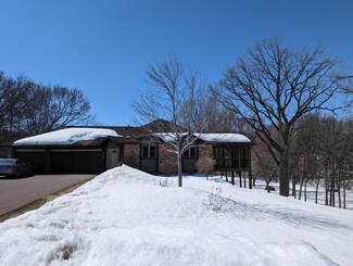 4615 Oakview Ln N, Plymouth, MN 55442