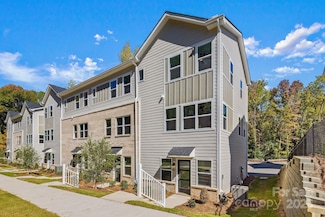 3936 Hager Dr, Charlotte, NC 28208