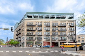 1645 W Ogden Ave Unit 719, Chicago, IL 60612