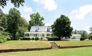 2345 Seagraves Mill Rd, Hull, GA 30646