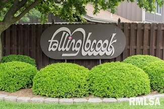 55 Trailridge Ln, Springfield, IL 62704