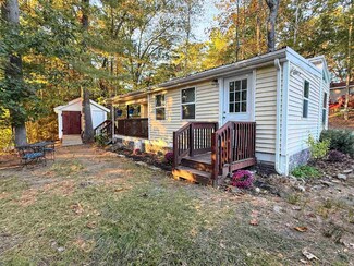 7 Nicholas Cir, Danville, NH 03819