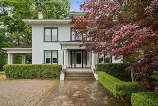 1223 Staunton Rd, Charleston, WV 25314