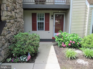 165 Valley Greene Cir Unit G 165, Wyomissing, PA 19610