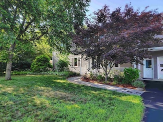 11 Bracket Cir, Charlestown, NH 03603