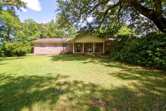 2919 U S 11, Laurel, MS 39443