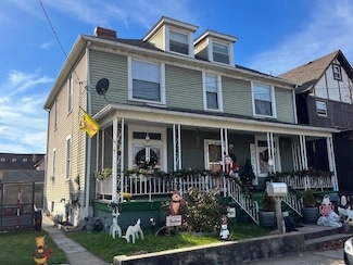 6 Pine St, Natrona Heights, PA 15065