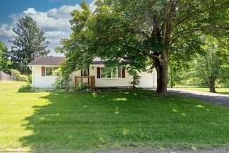 2712 Lamson Rd, Phoenix, NY 13135