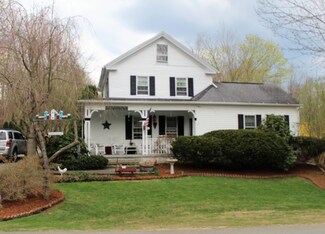 33 Coldbrook Rd, Oakham, MA 01068