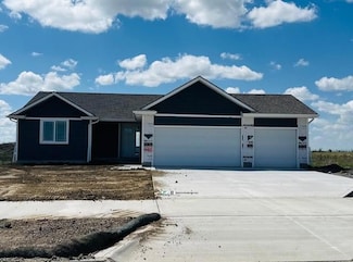1440 Werthman Dr, Waukee, IA 50263