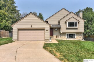 7013 S 155th Cir, Omaha, NE 68138