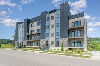 739 Manhattan Blvd Unit 103, Dayton, KY 41074