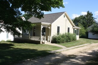 518 Doty St, Mineral Point, WI 53565