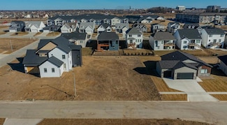 342 S Cedar Ridge Cove, West Des Moines, IA 50266