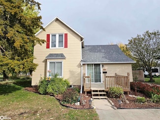 630 Elm St, Kamrar, IA 50132