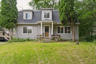 491 Burlington Rd, Saint Paul, MN 55119