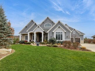 3817 144th St, Urbandale, IA 50323