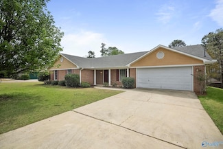 208 Sweet Bay Ct, Harvest, AL 35749