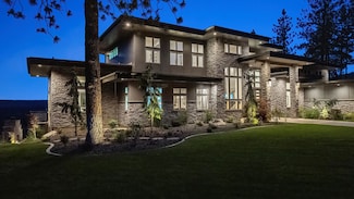 13903 N Riverbluff Ln, Spokane, WA 99208