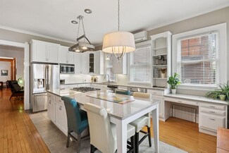 776 Summit Ave, Saint Paul, MN 55105