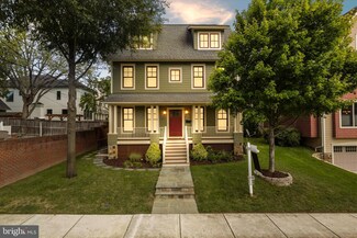 2155 S Ives St, Arlington, VA 22202
