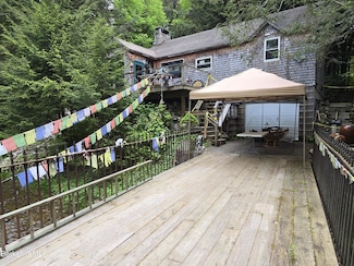 213 Brodie Mountain Rd, Williamstown, MA 01267