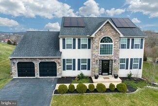 314 Buckhead Ln, Douglassville, PA 19518
