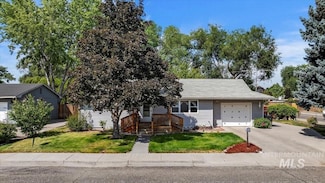 985 N 11th E, Mountain Home, ID 83647